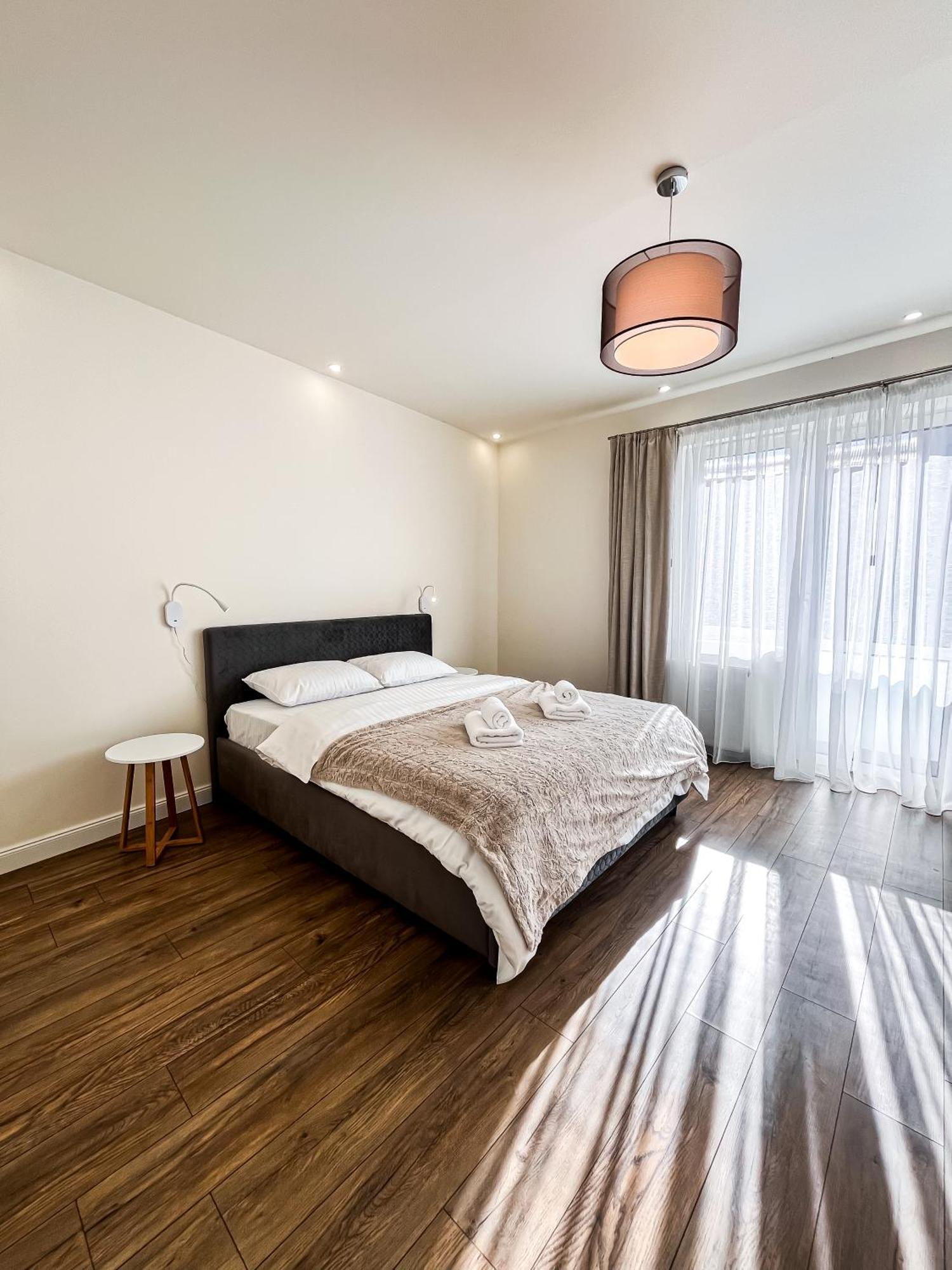 La Teatru - 2Bd Apartment Near Theatre And Old Town Brasov Exterior photo